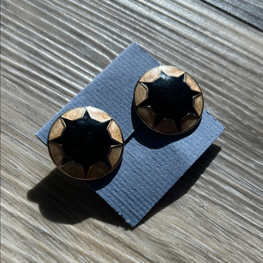 Gold and Black Star Earrings - Picture 5 of 11